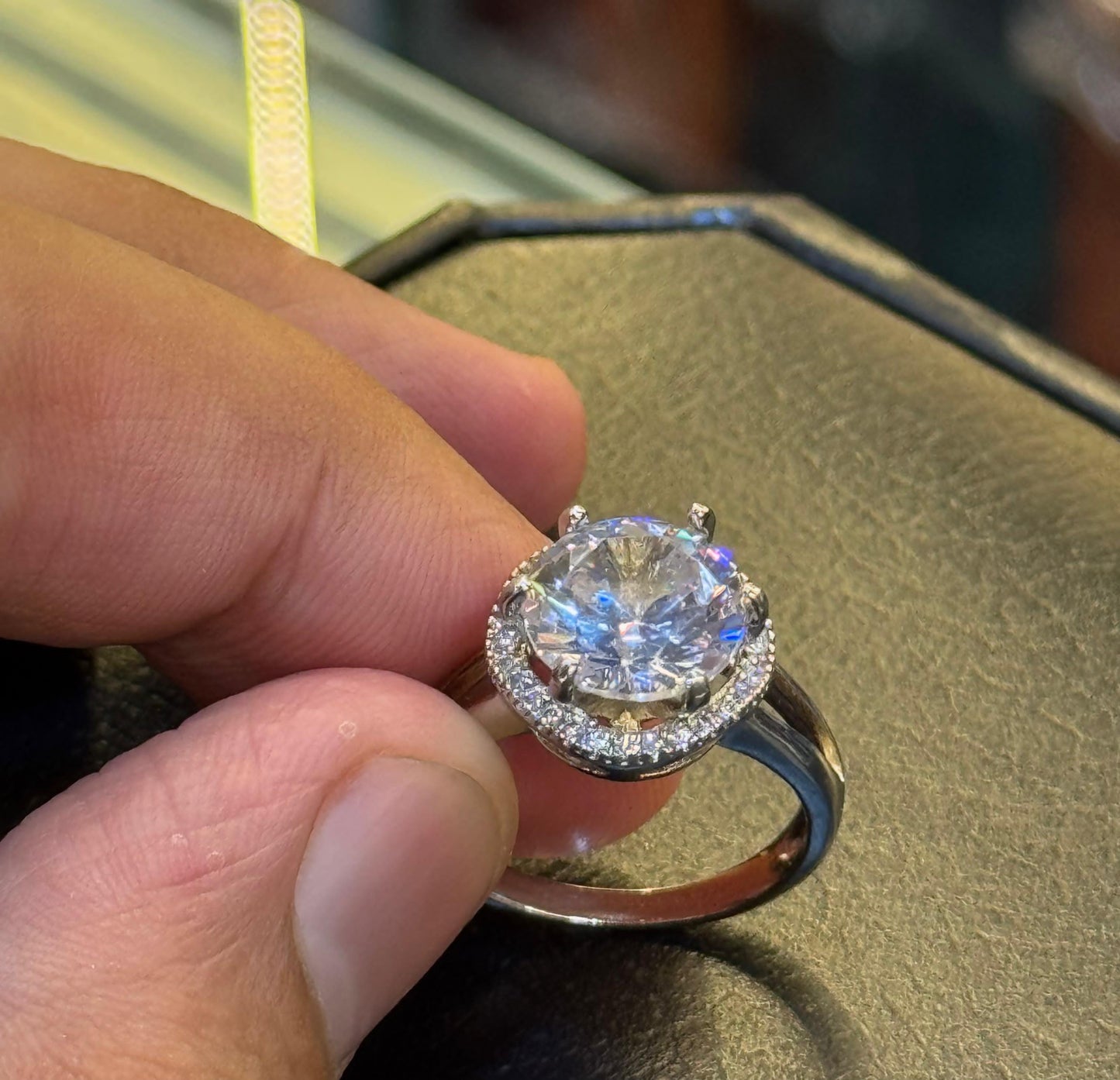 💍 Beautiful Zircon Ring – Timeless Sparkle, Lasting Charm ✨